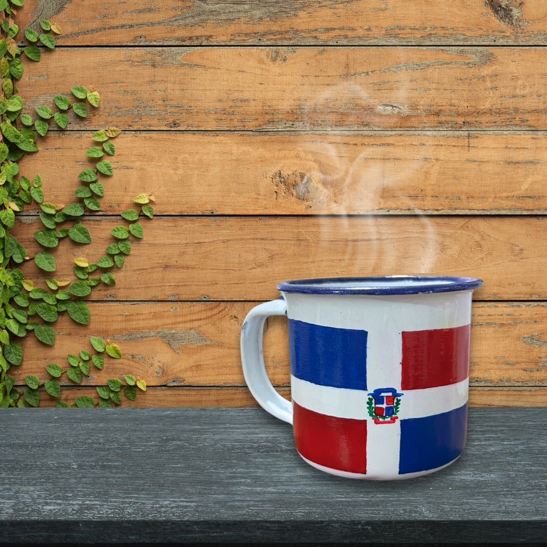 3 oz Metal Coffee Cup – Dominican Souvenir with Dominican Flag Design